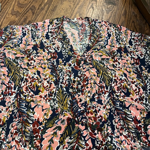 Shirt - Picture 1 of 1